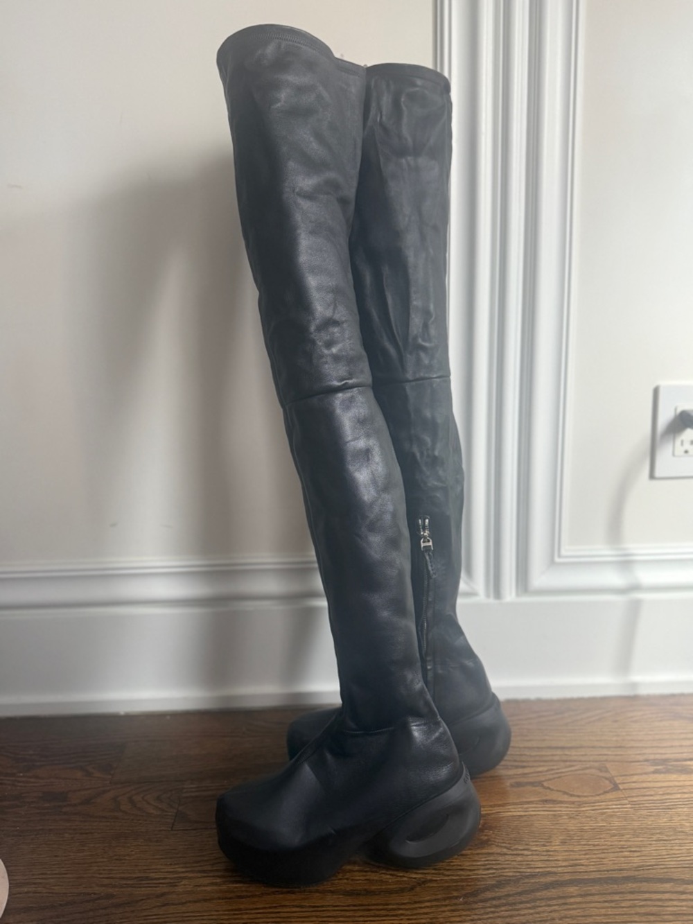 GIVENCHY G-Clog Lambskin Black Leather Over-the-knee Vouge Runway Boots Size 35 - Picture 16 of 16